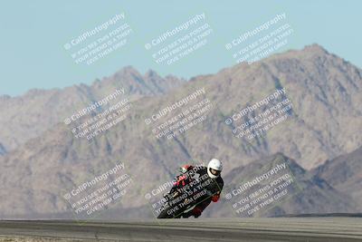 media/Dec-01-2025-Moto Forza (Mon) [[2daa91e15f]]/2-Intermediate Group/Session 4 Turn 9/